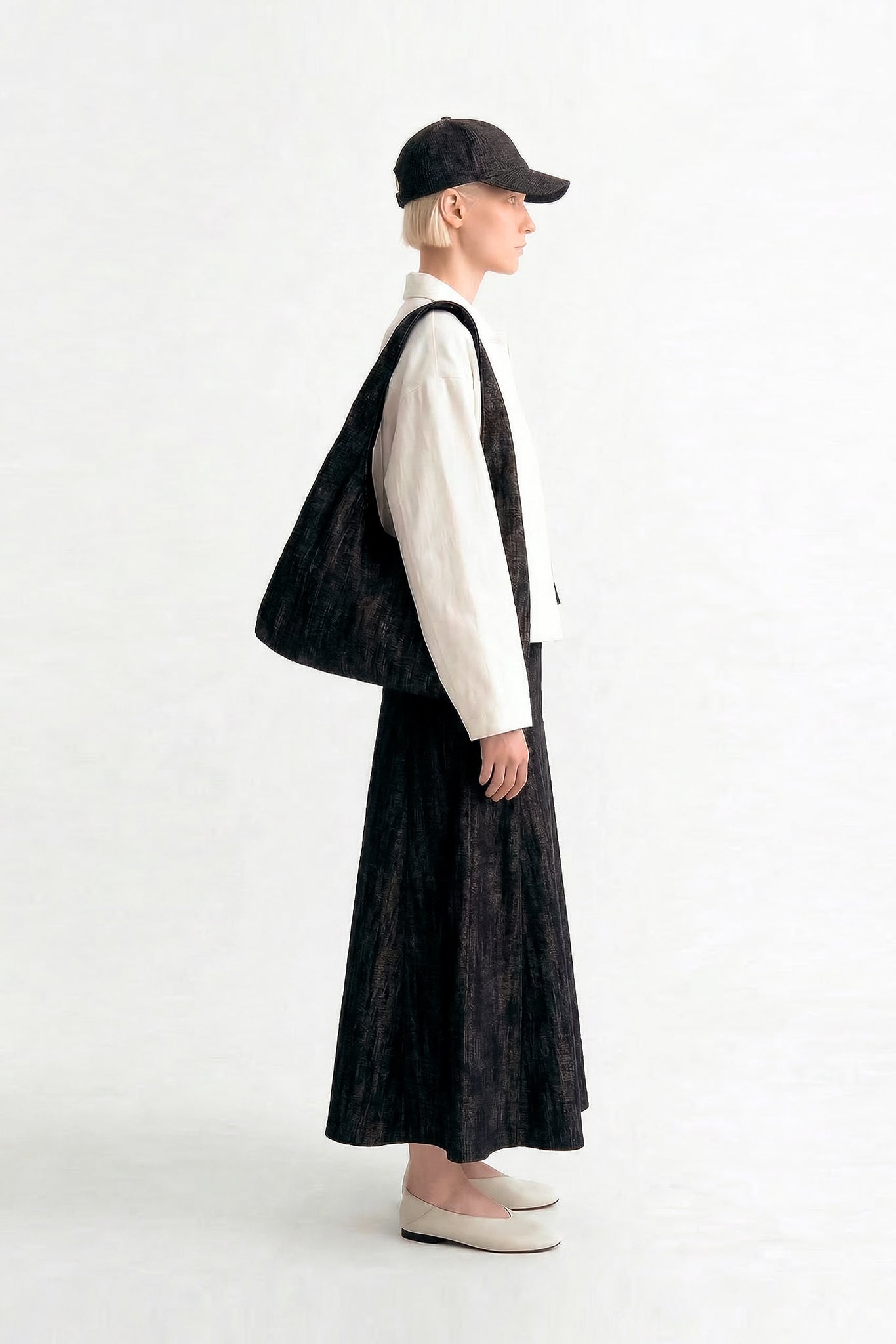 L.15041 - JEAN OVAL JACKET - Off White – Angle Store