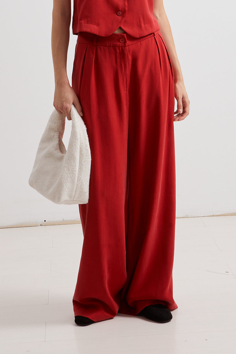 L.1222 - MATT PLEAT PANT - Red