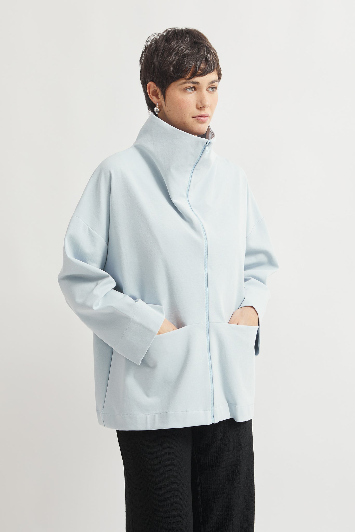 L.13012 - STRETCH MINIMAL JACKET - Baby Blue