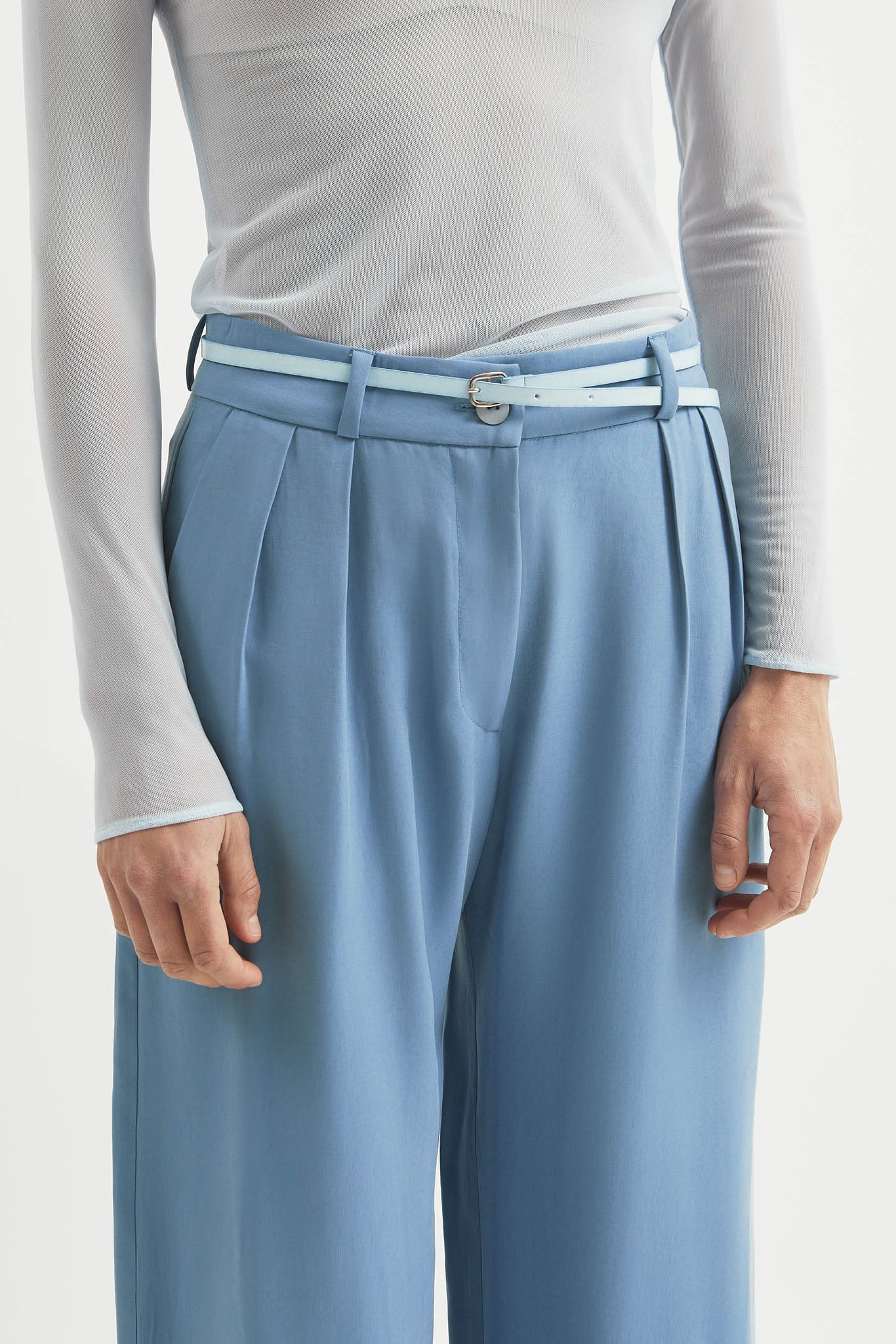 L.14022 - MATT PLEAT PANT - Blue