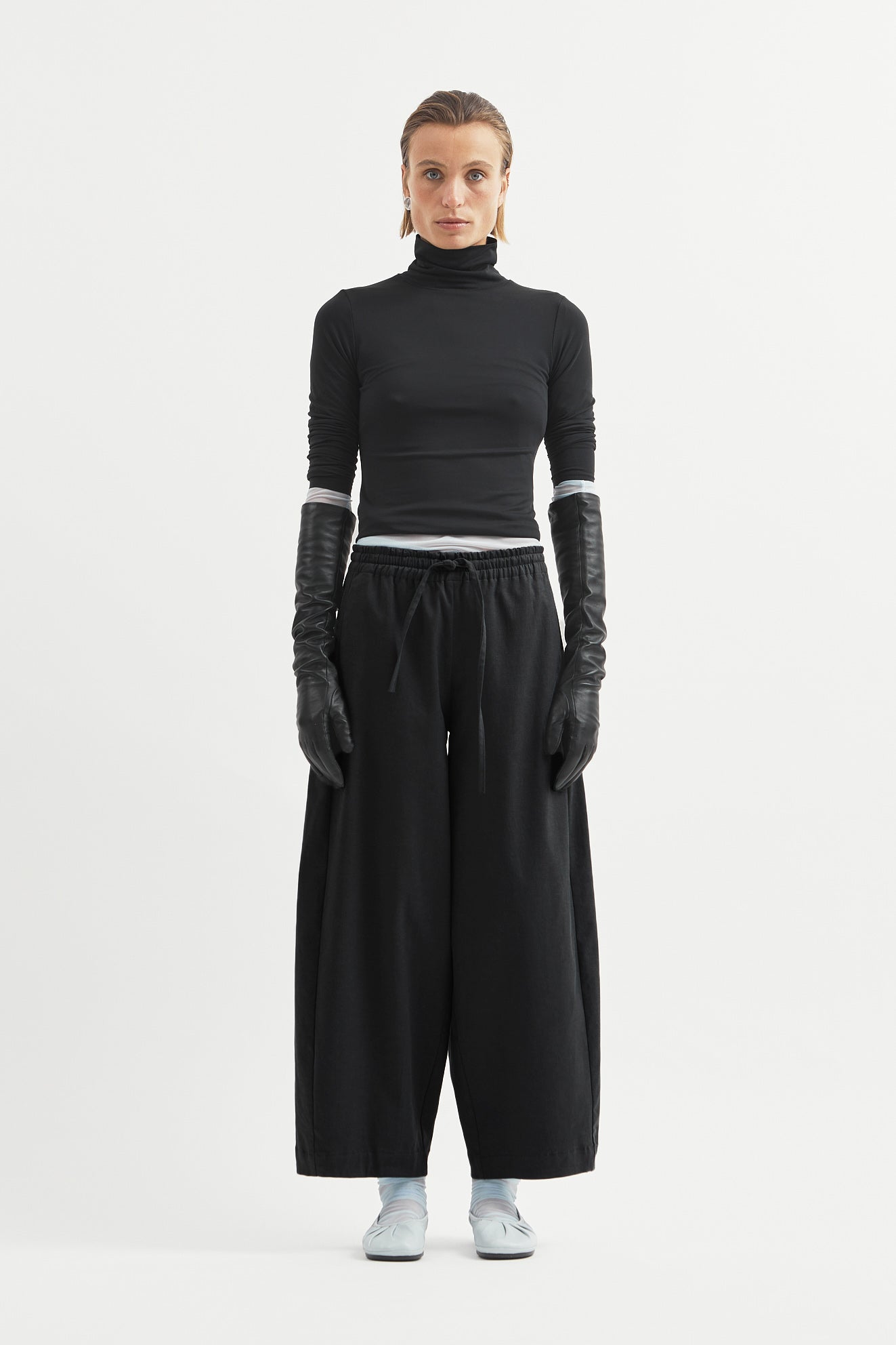 L.14042 - MAD BARREL PANT - Black