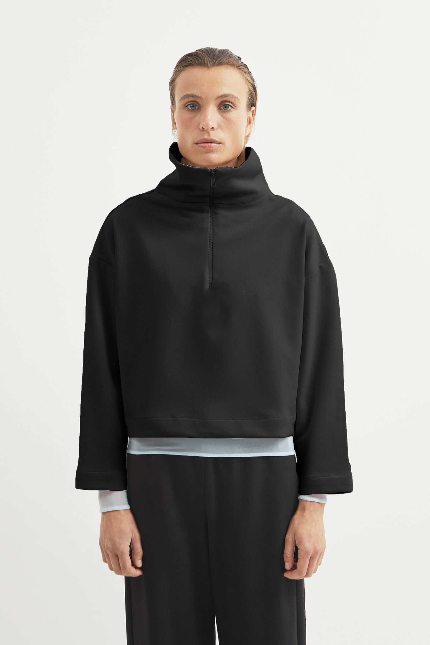 L.14085 - CHICAGO CUT JUMPER - Black